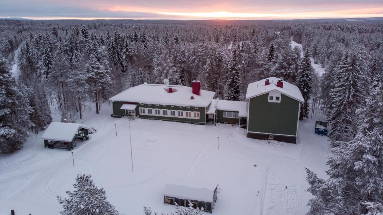 Taigaschool Eco Hotel Virrankyla Bagian luar foto