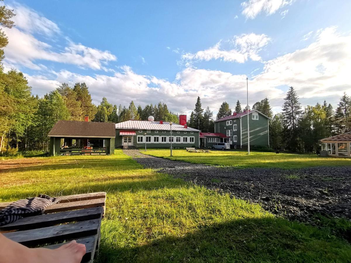 Taigaschool Eco Hotel Virrankyla Bagian luar foto