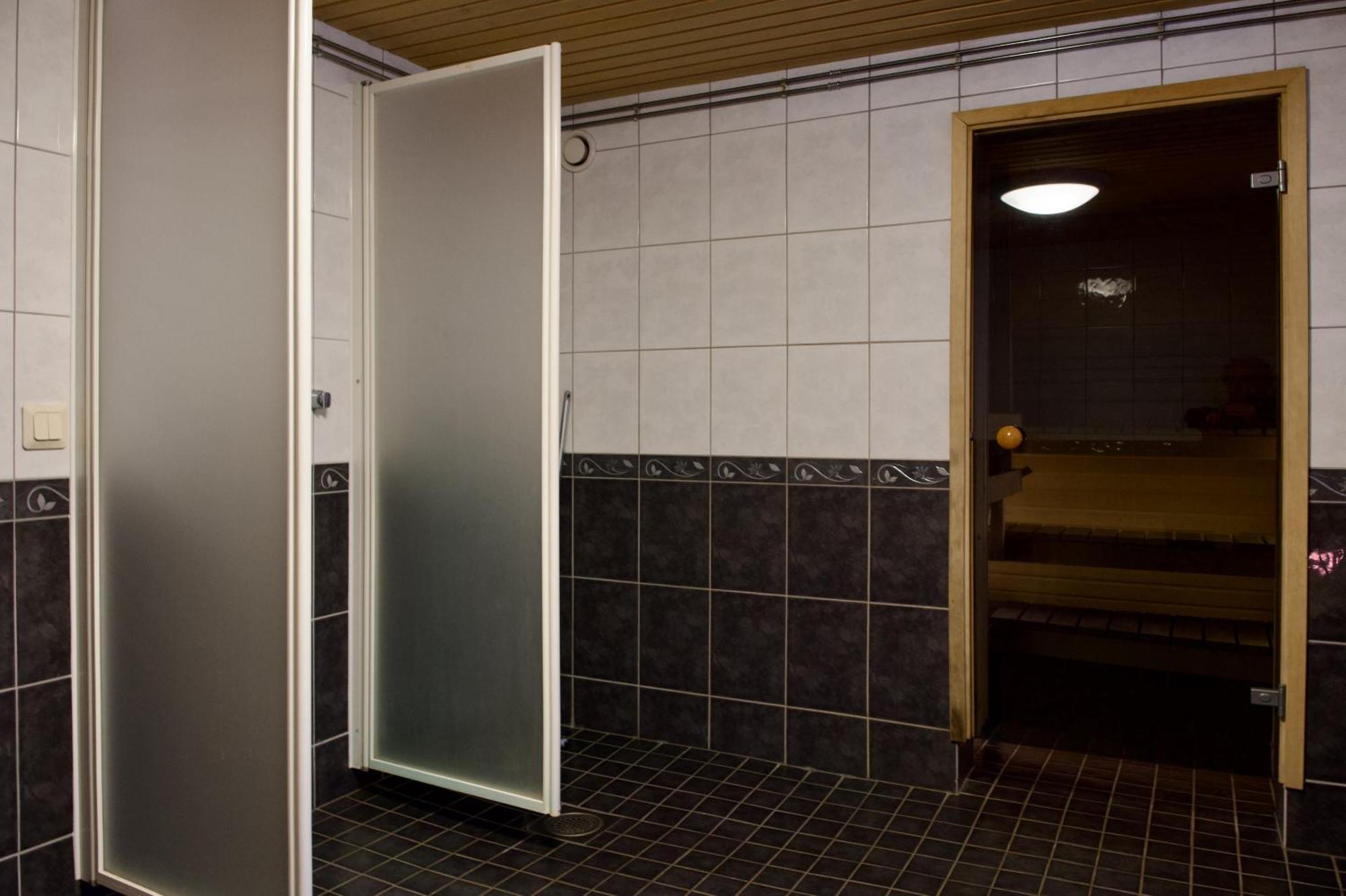 Taigaschool Eco Hotel Virrankyla Bagian luar foto